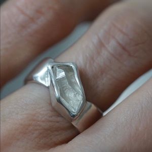 Women’s Sterling Silver Mountain Crystal Ring